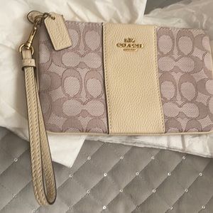 COACH TAUPE/ BEIGE LADIES WRISTLET